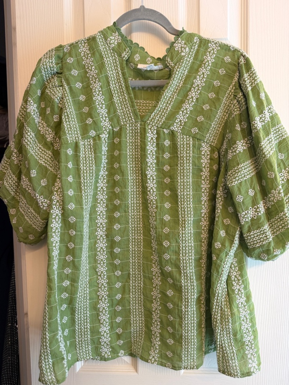 Umgee Green Embroidered Peasant Blouse